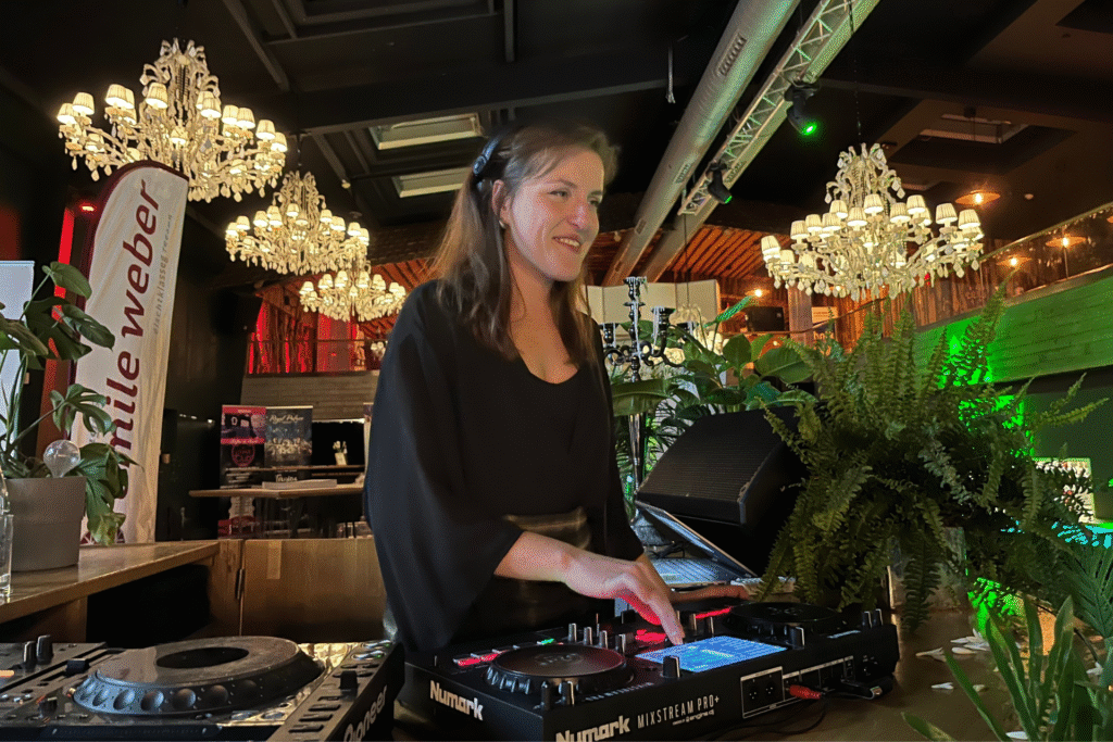 dj lynn chic planet metz